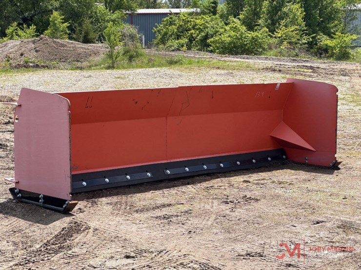 13'9"-snow-plow-loader-attachment-image-1