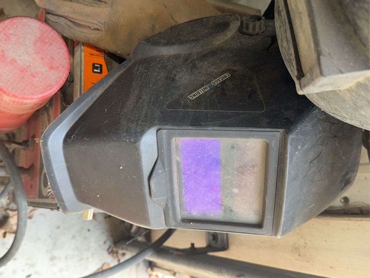 craftsman-35-230-ac-arc-welder-with-accessories-image-6