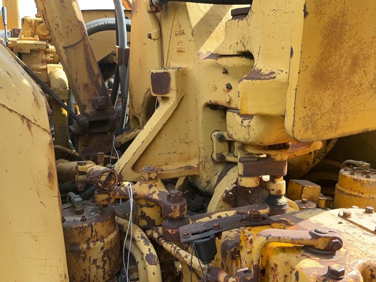 caterpillar-621-image-34