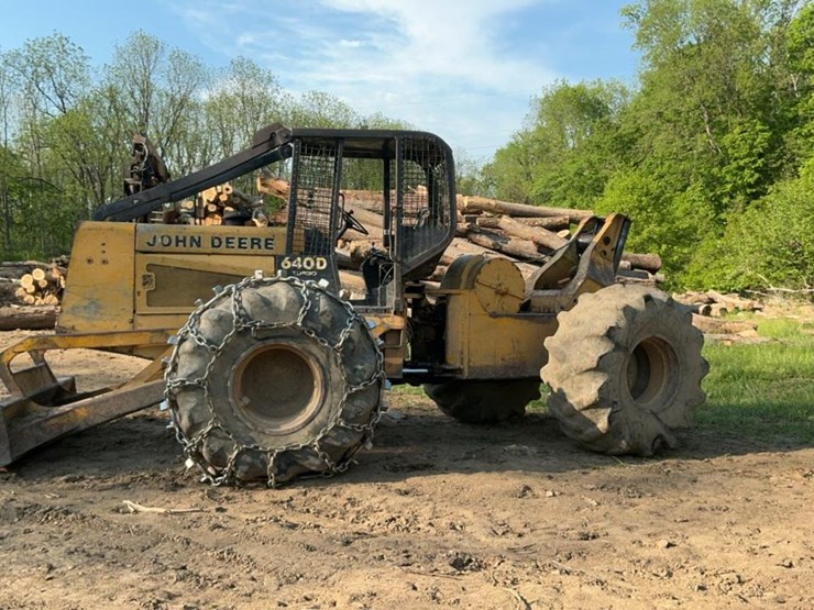 1990-john-deere-640d-image-2
