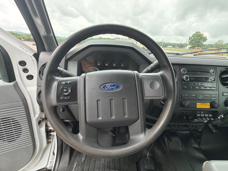 ford-f550-image-19