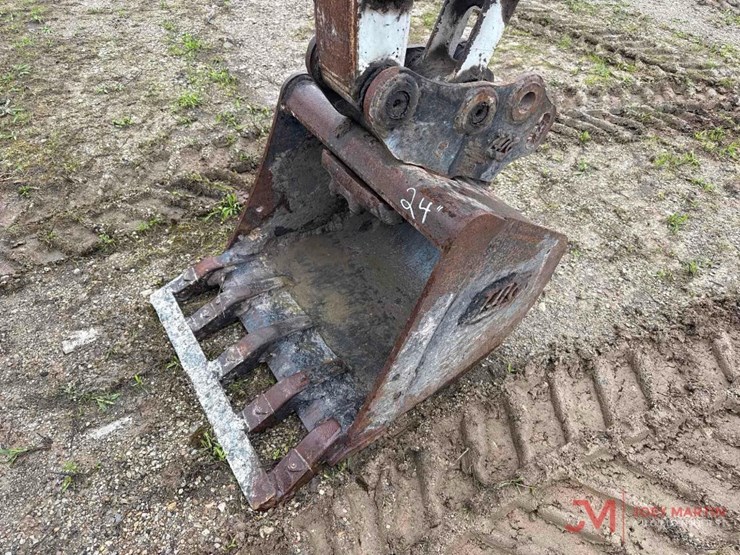 2019-takeuchi-tb235-2-image-14