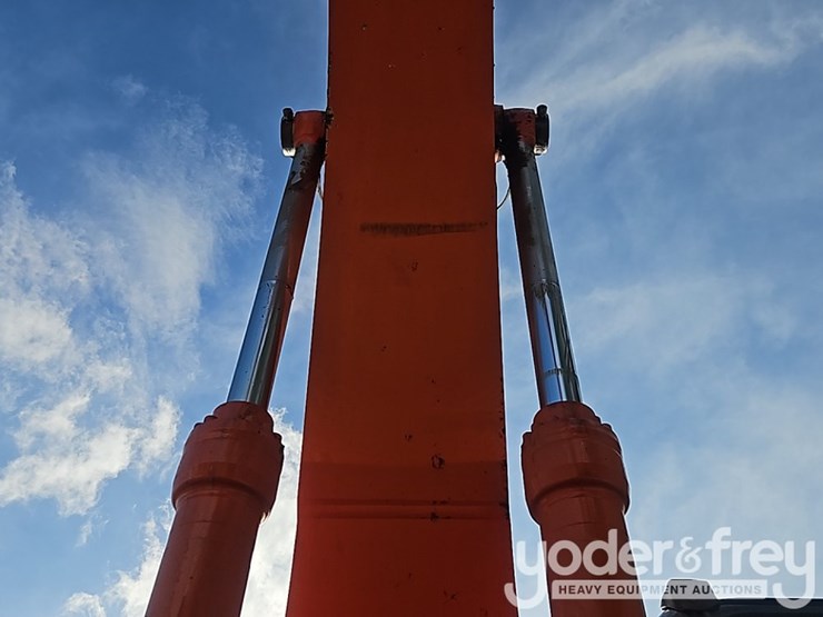 2018-hitachi-zx350-image-21