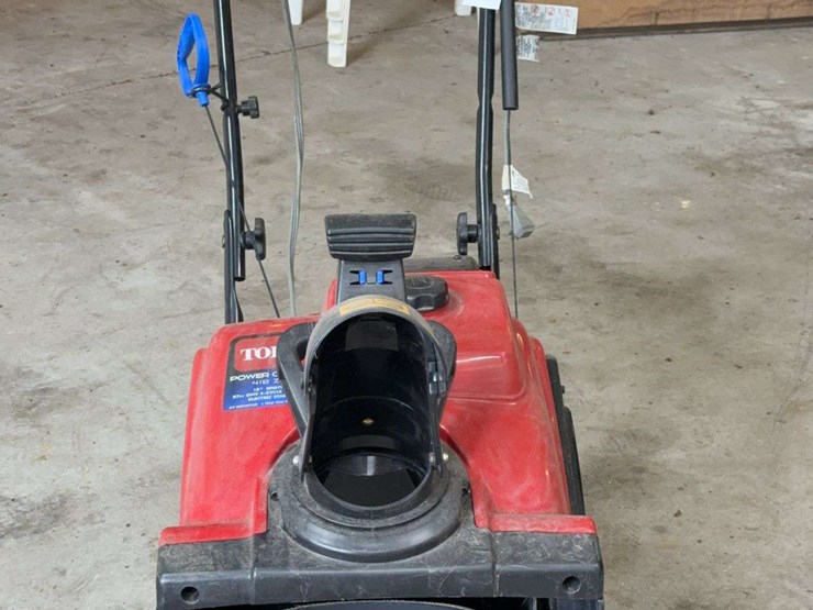 toro-power-clear-418-ze-electric-start-snow-thrower,-model-38282-image-3