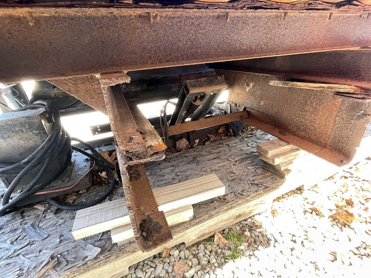 #4200-•-maxon-hydraulic-lift-gate-image-7