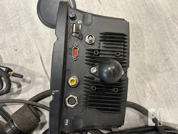 trimble-ez-steer-500-image-12