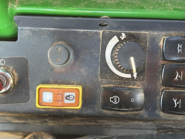 2018-deere-437e-image-43