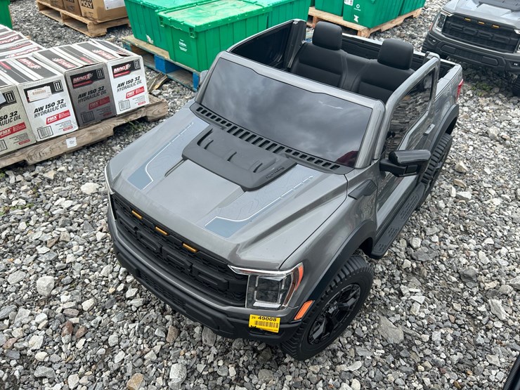 ford-f150-raptor-image-5