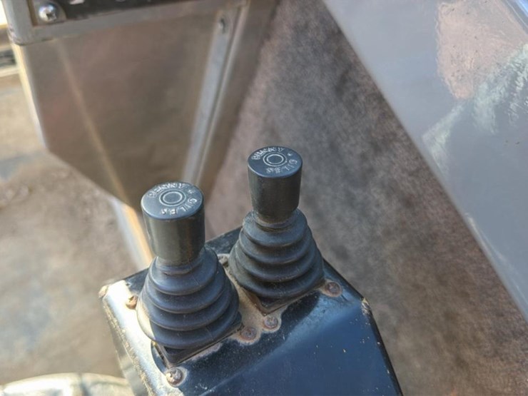 2014-terramac-rt9-image-36