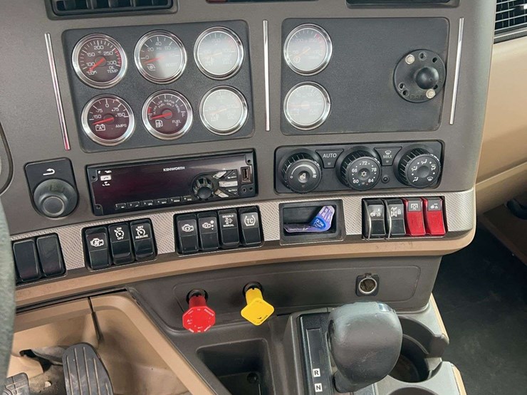 2016-kenworth-t680-image-20