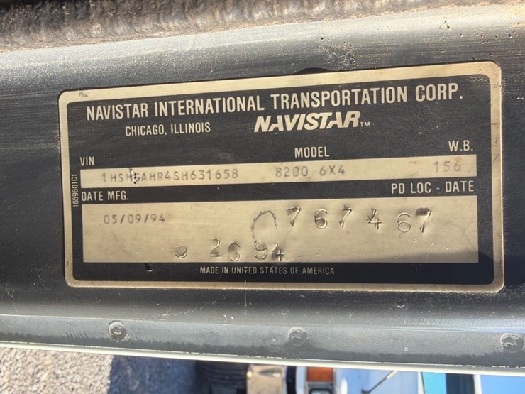 1995-international-8200-image-26