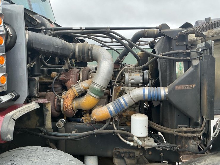 2007-caterpillar-c15-image-10