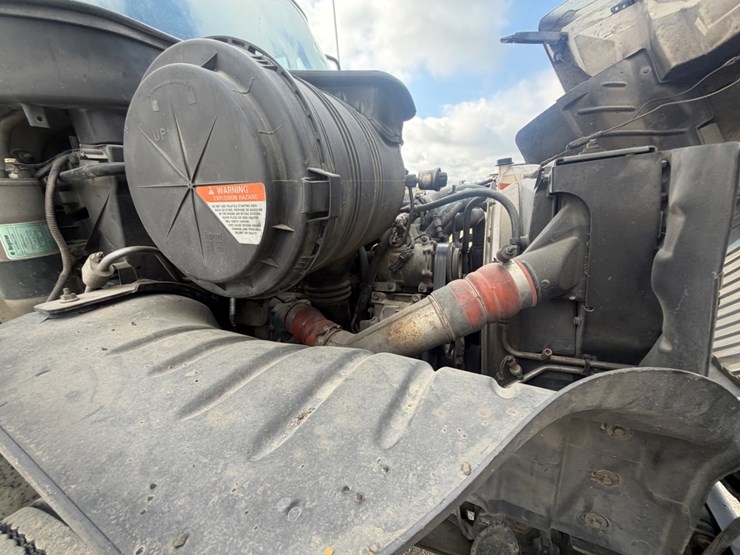 2008-international-durastar-4400-image-11