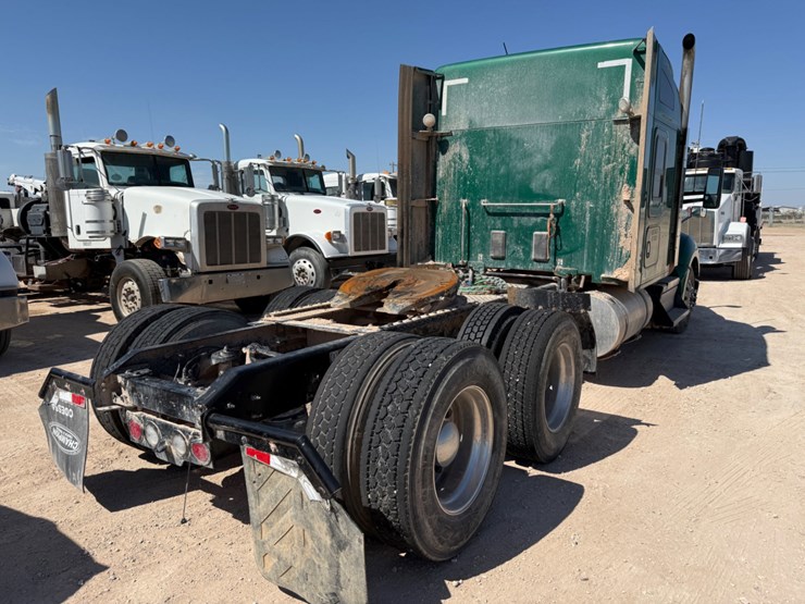 2019-kenworth-t680-image-3
