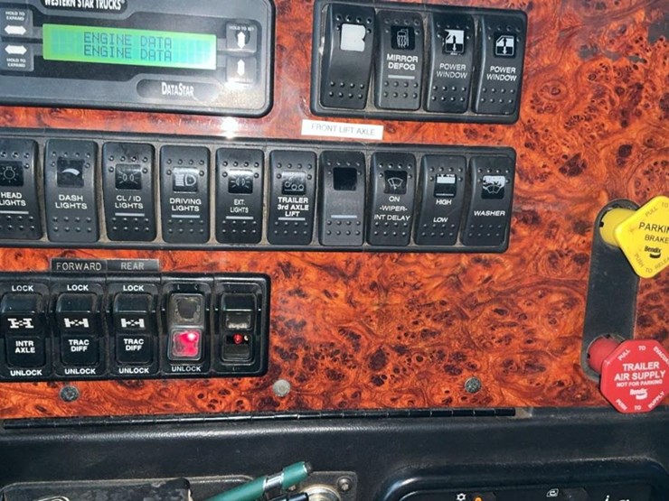2007-caterpillar-c15-image-116