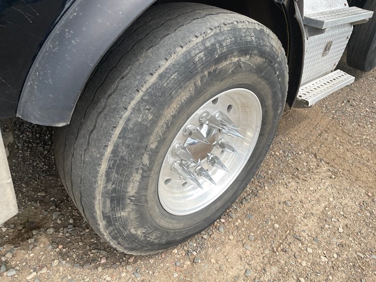 #1319-•-2011-freightliner-dump-truck-(has-mn-title)-image-9