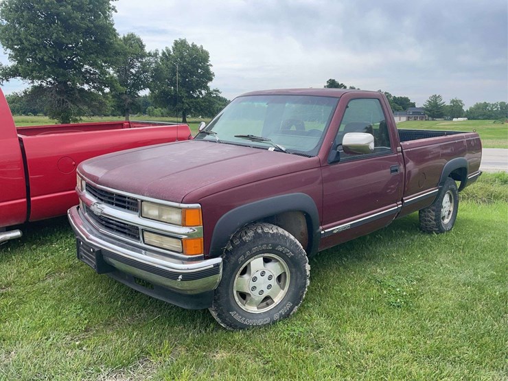 1994-chevrolet-k1500-image-1
