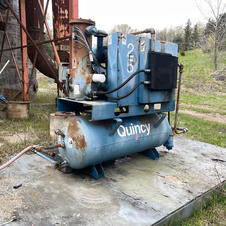 #2816 • Quincy Screw Air Compressor (G)