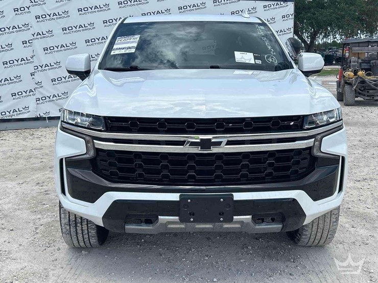 2024-chevrolet-tahoe-image-30