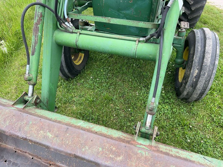 john-deere-2940-image-5
