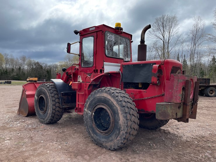 1980-caterpillar-950-image-3