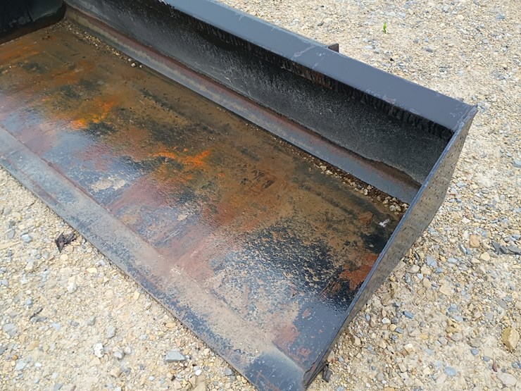 #24744-•-78"-smooth-bucket-skid-steer-attachment-image-5