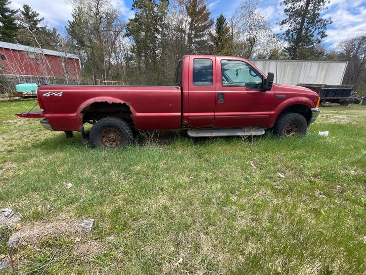 #2876-•-2001-f250-super-duty-truck-(no-title,-for-parts)-(or)-image-7
