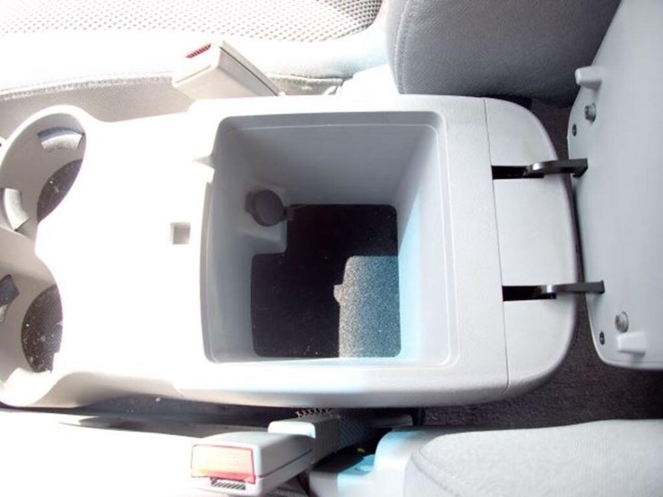 2007-kia-rondo-ex-sport-utility-vehicle-knafg52667-image-23