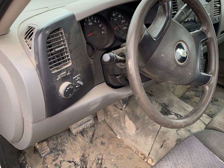 2012-chevrolet-silverado-1500-image-5