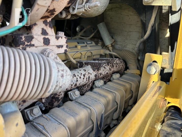 2017-deere-700k-xlt-image-54