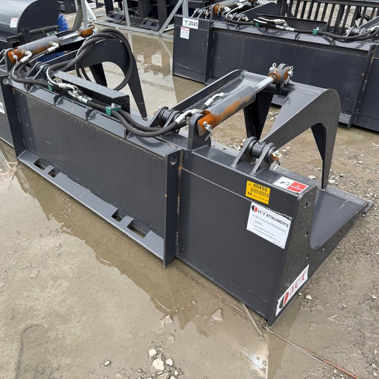 #2046 • JCT 60" Skid Steer Grapple INV# 49455