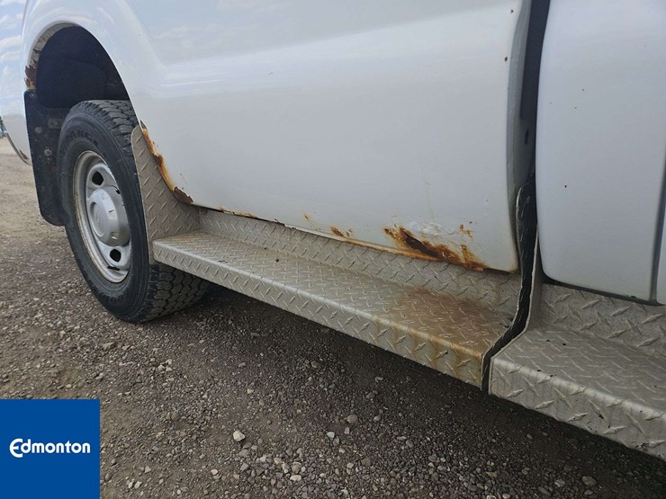 2013-ford-f250-image-30