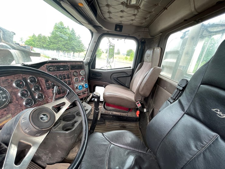2002-international-9900i-image-46