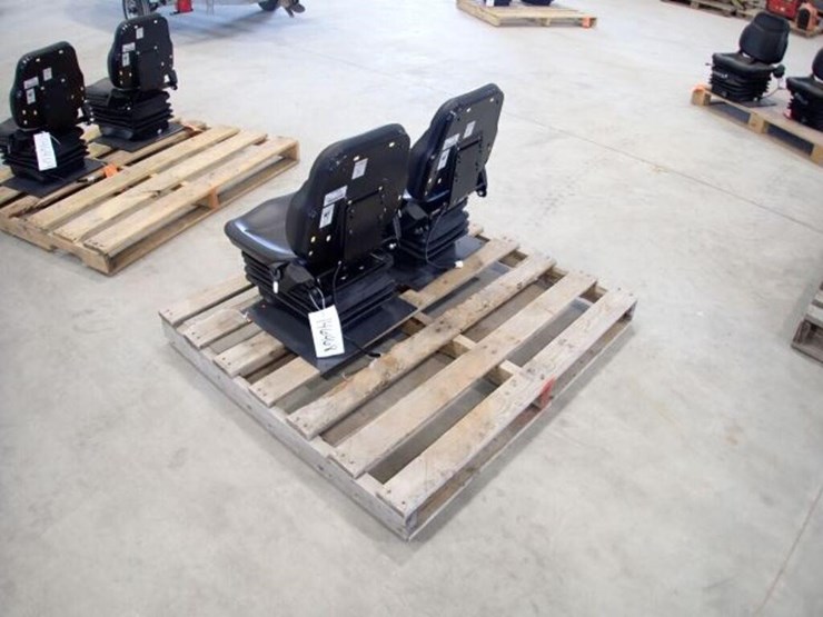 qty-of-(2)-cobo-tractor-seats-image-5