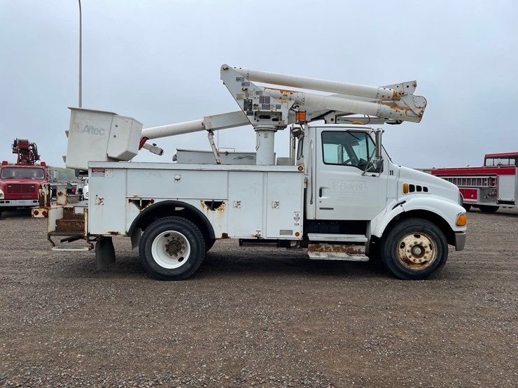 2005-cat-c7-image-7