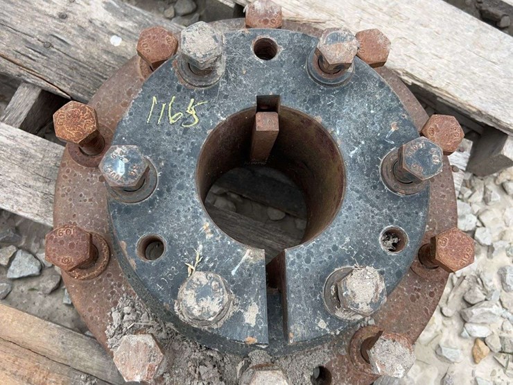 new-holland-412-image-2