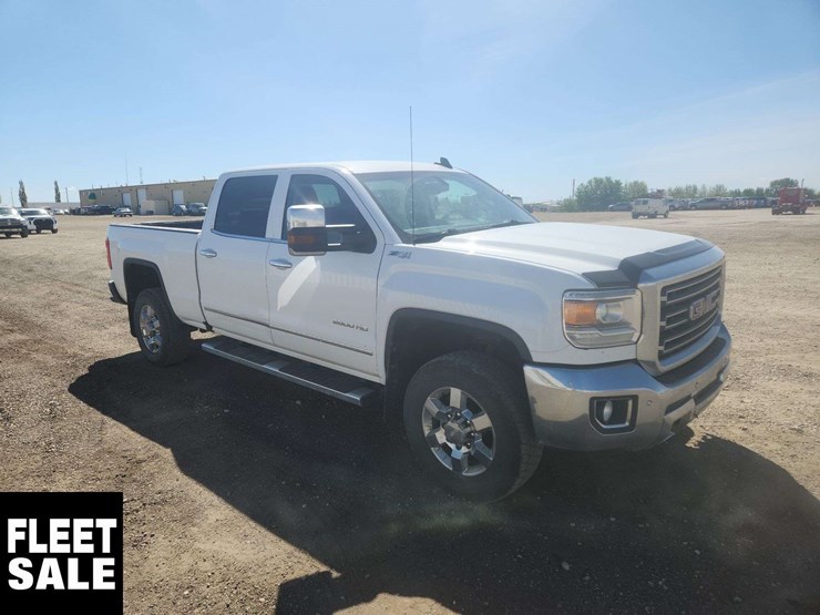 2019-gmc-sierra-2500hd-image-2