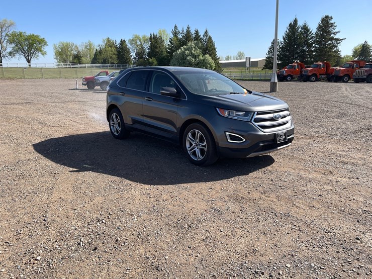 2016-ford-edge-image-7