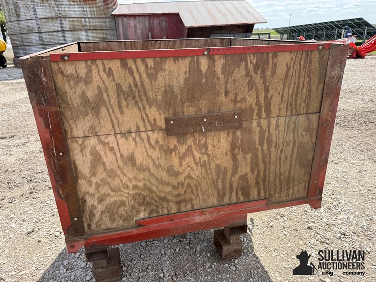 tafco-50"x50"x30"-seed-box-image-2