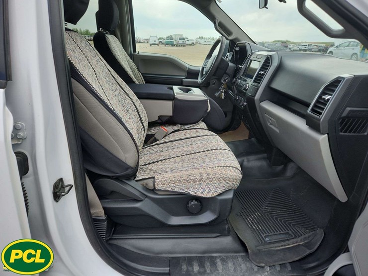 2020-ford-f150-image-27