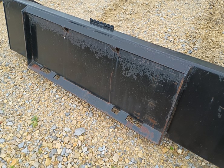 #24748-•-72"-smooth-bucket-skid-steer-attachment-image-9
