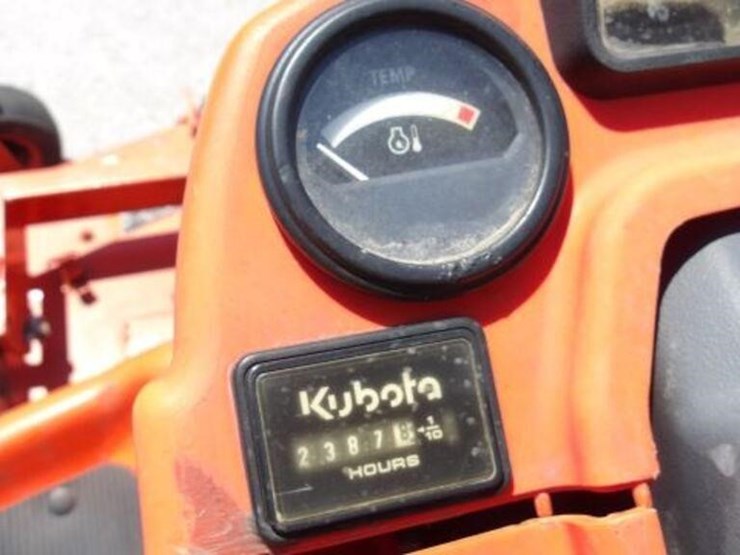 2006-kubota-f3680-image-15