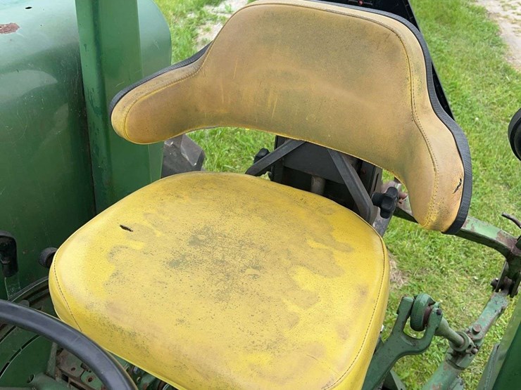 john-deere-2940-image-21