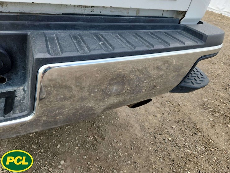 2017-gmc-sierra-2500hd-image-35