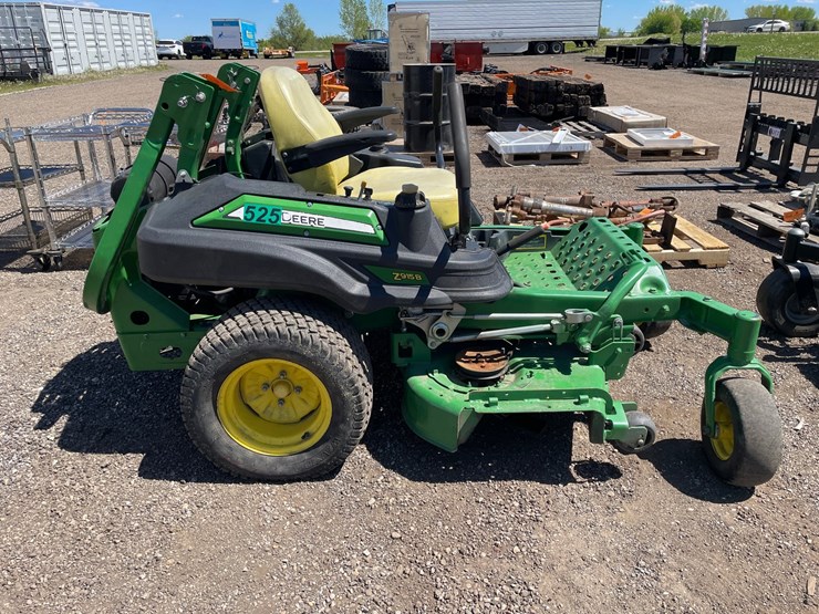 2016-john-deere-z915b-image-4
