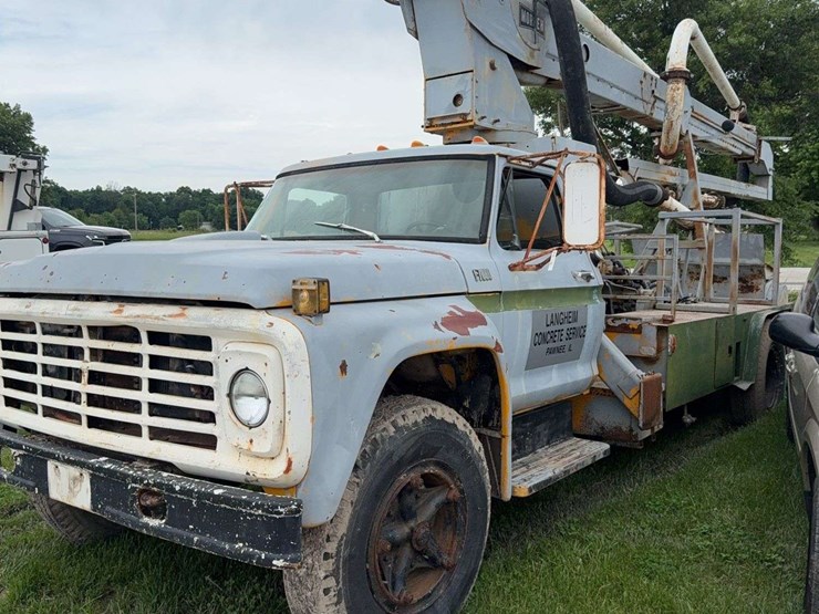 1975-ford-f7000-image-1