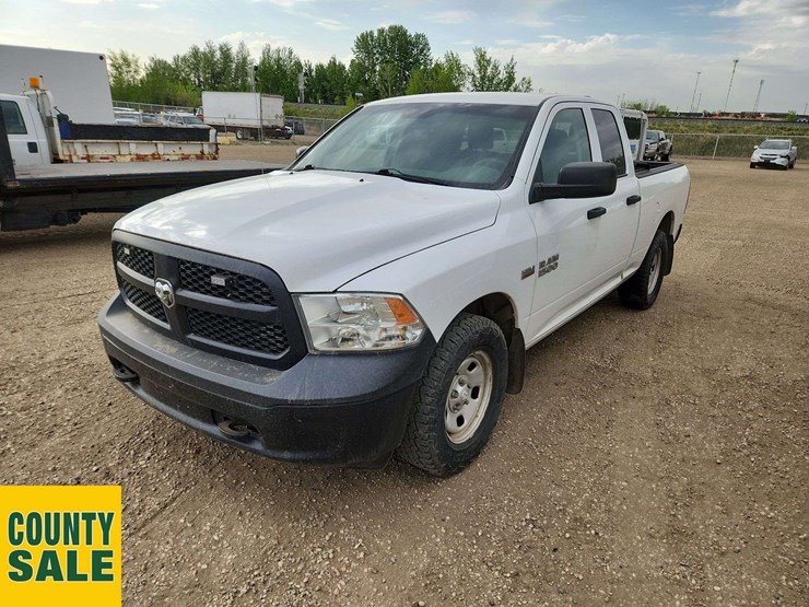 2015-dodge-1500-image-1