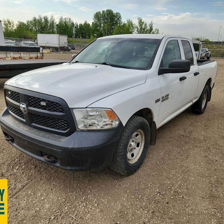 2015 DODGE 1500