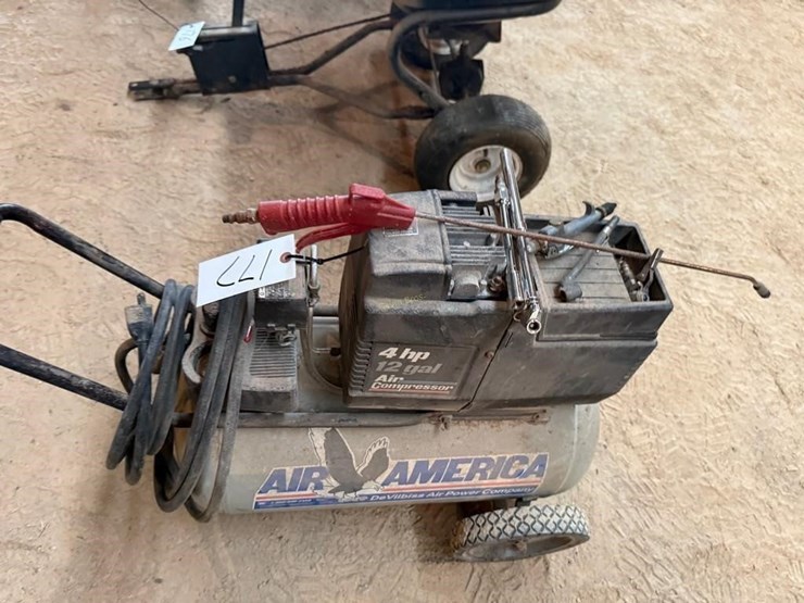 air-america-12gal-air-compressor-image-6