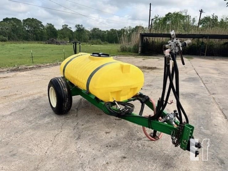 ag-spray-equipment-tr300e-image-2